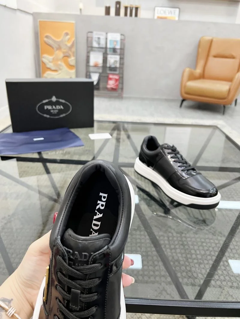 Bold Prada Low Shoes 33964