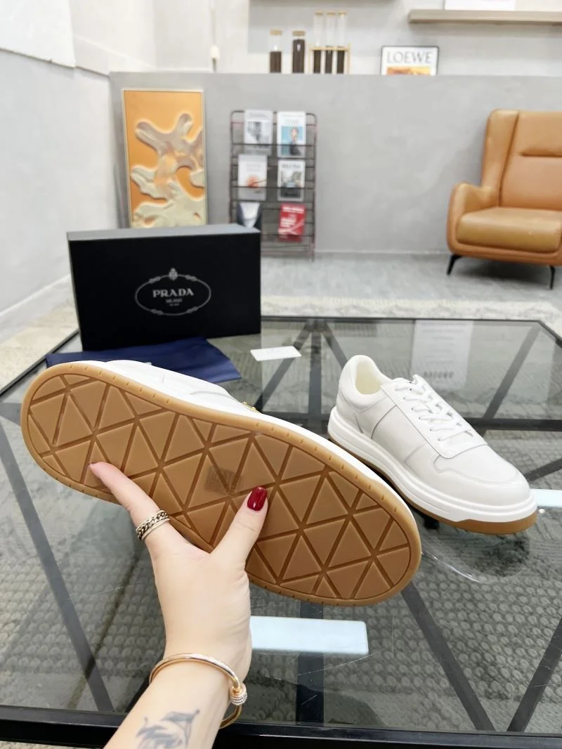Neat Prada Low Shoes 33980