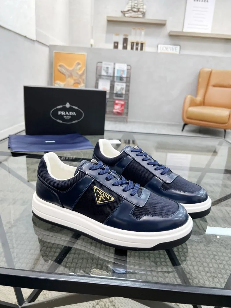 Prada Low Shoes WaterResistant 33976