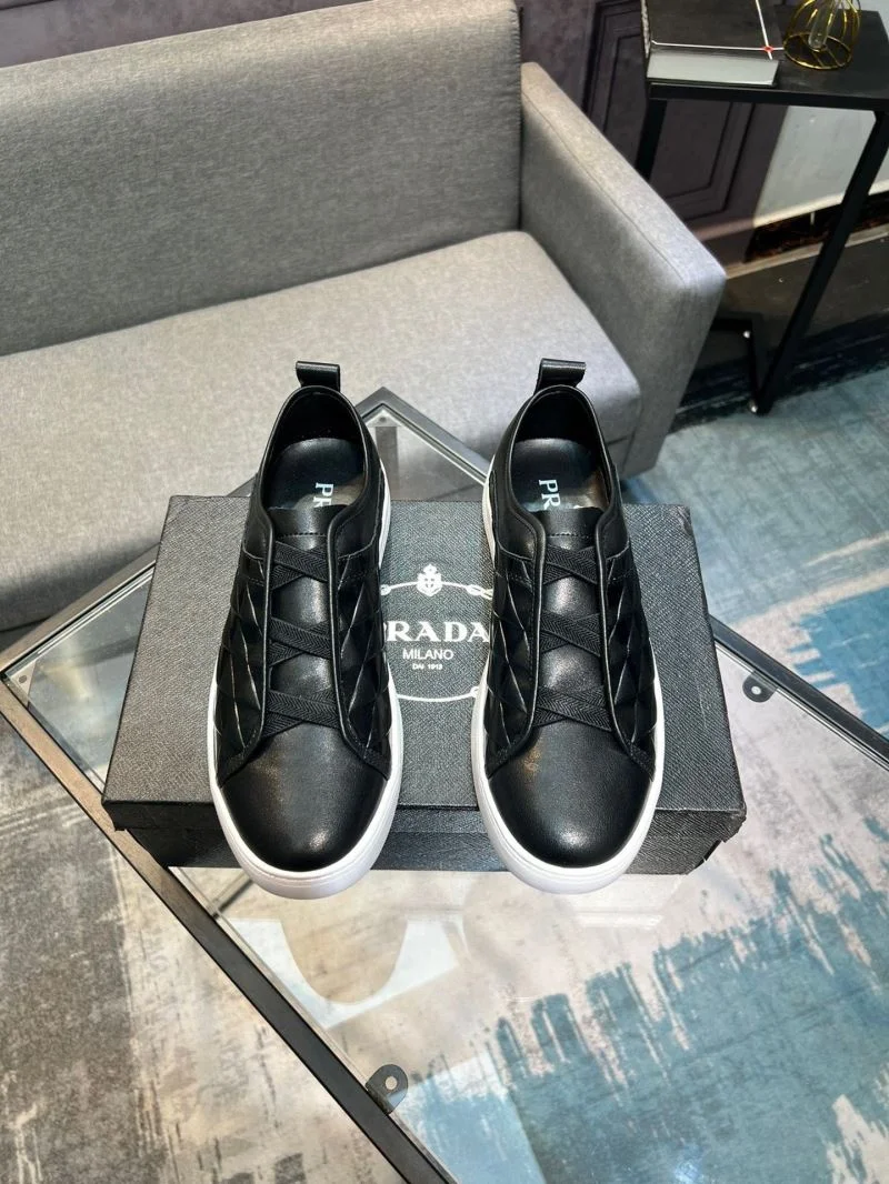 Unisex Prada Low Shoes 33968