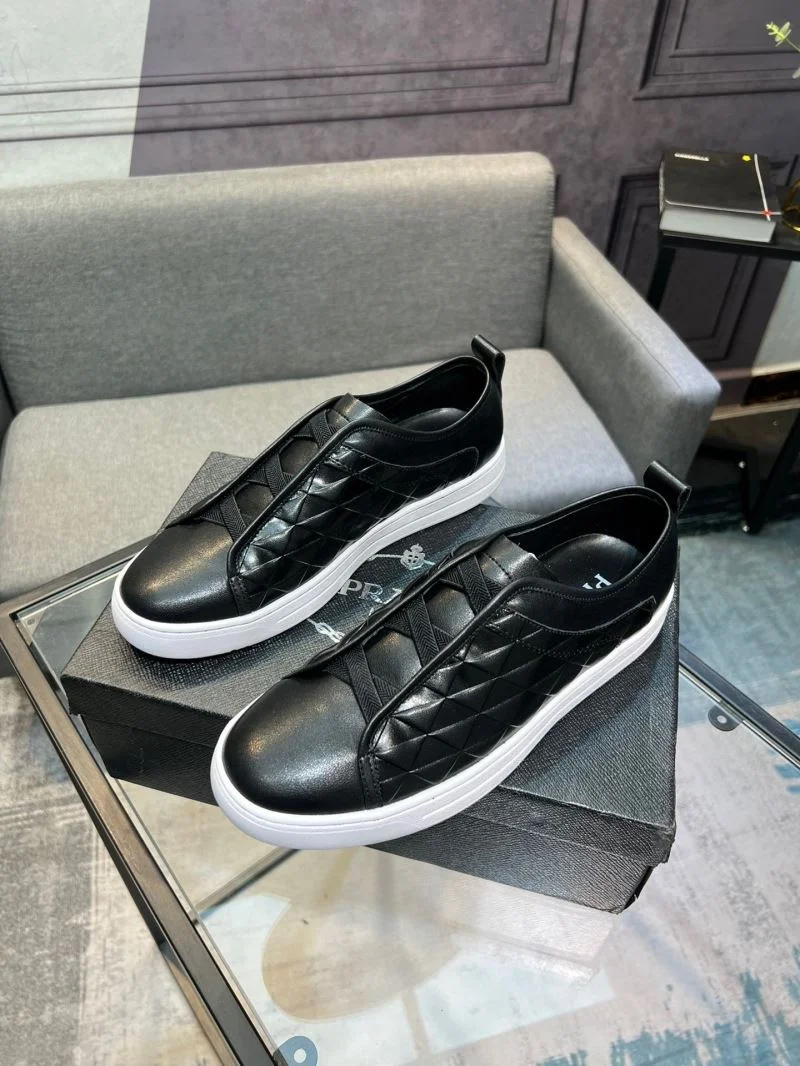 Unisex Prada Low Shoes 33968