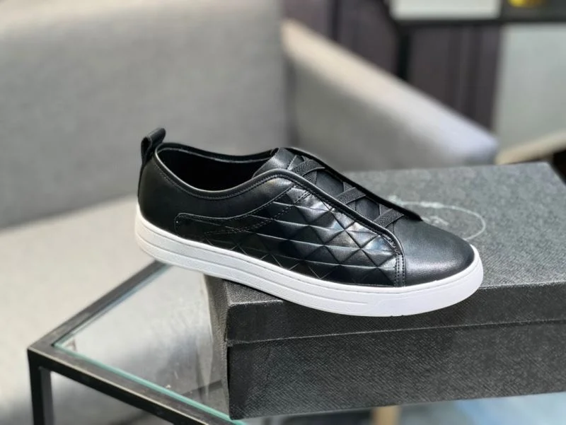 Unisex Prada Low Shoes 33968