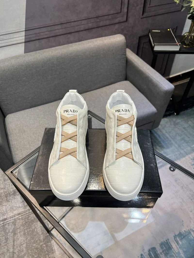 Modern Prada Low Shoes 33953