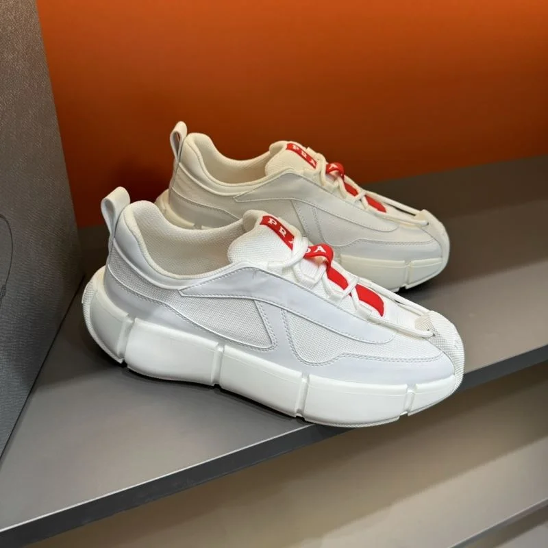 Minimalist Prada Low Shoes 33974