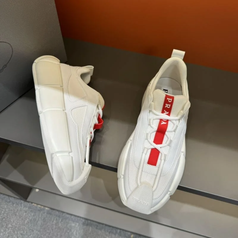 Minimalist Prada Low Shoes 33974