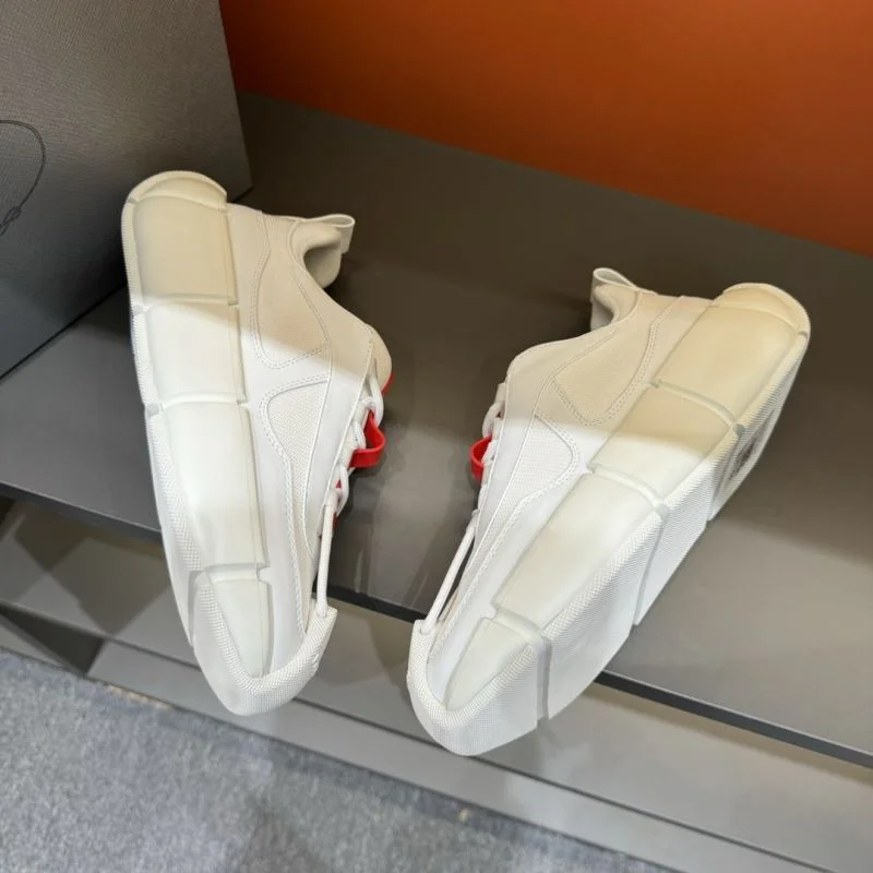 Minimalist Prada Low Shoes 33974