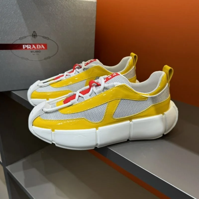 Prada Low Shoes Stylish 33948