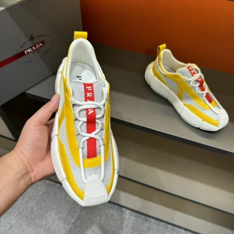 Prada Low Shoes Stylish 33948