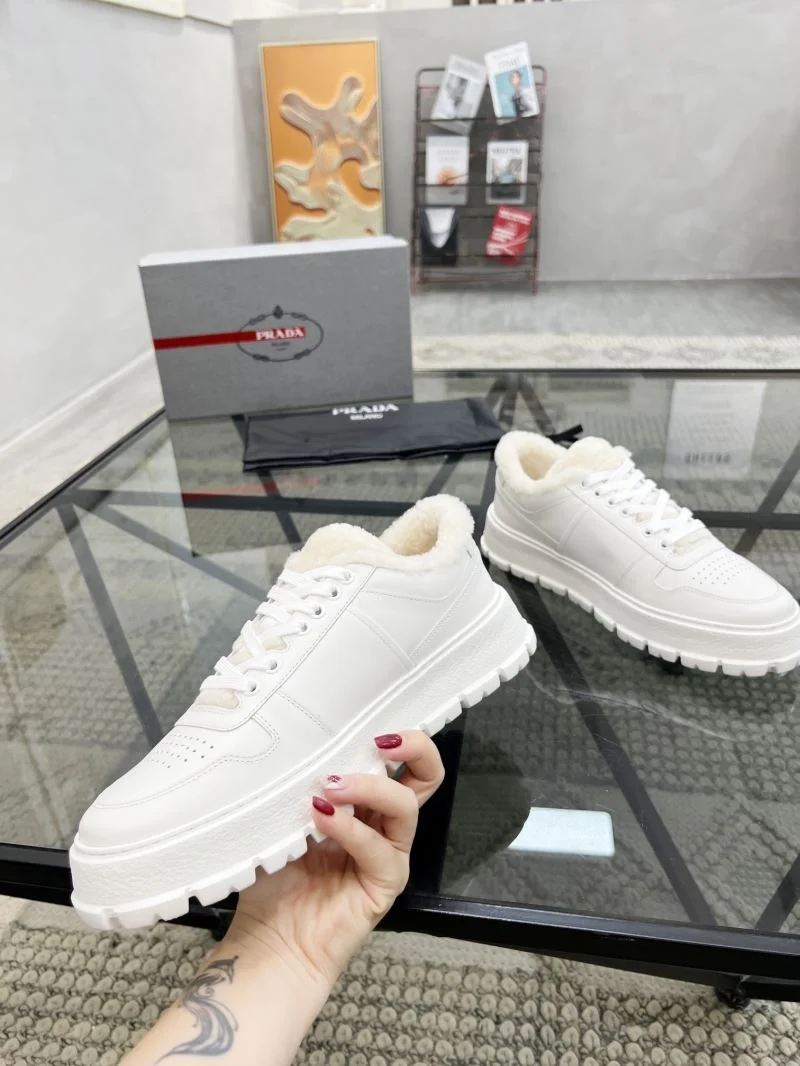 Prada Low Shoes NewStyle 33937