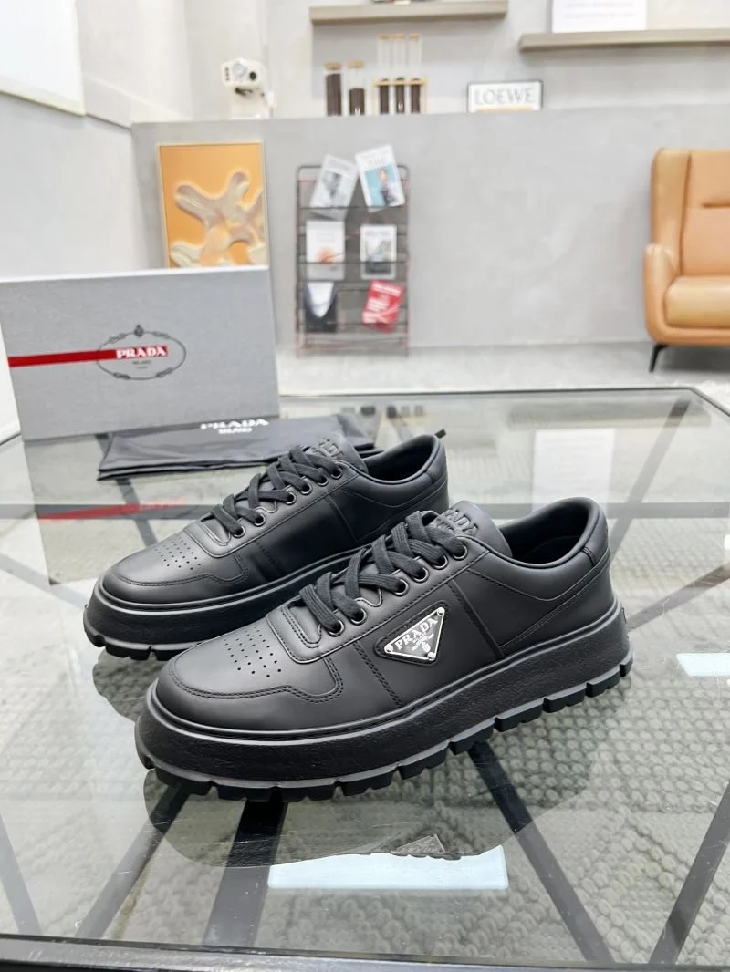 Prada Low Shoes Premium 33930