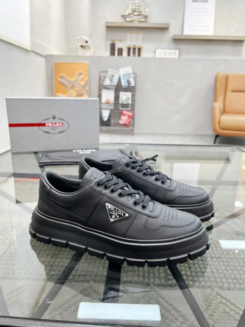 Prada Low Shoes Premium 33930