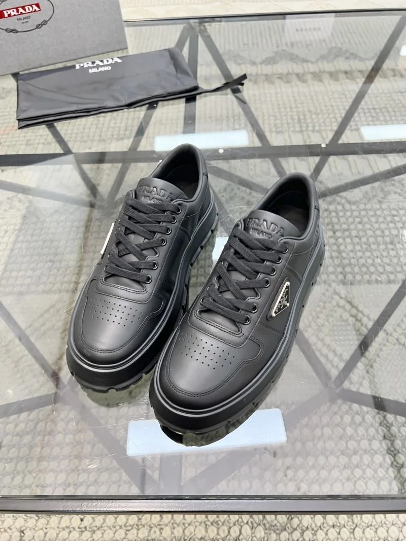 Prada Low Shoes Premium 33930