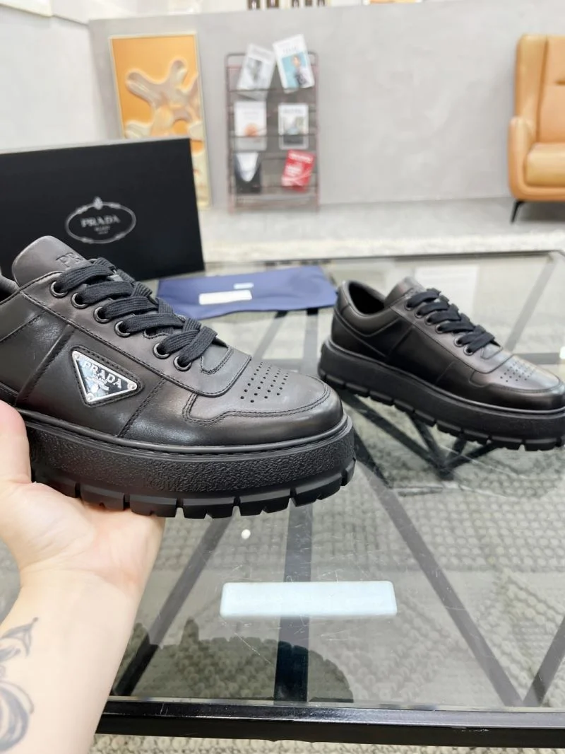 Cozy Prada Low Shoes 33932