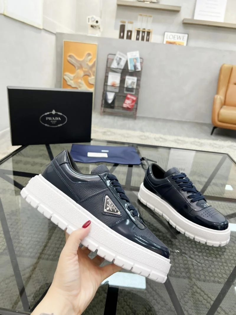 Prada Low Shoes HighQuality 33925