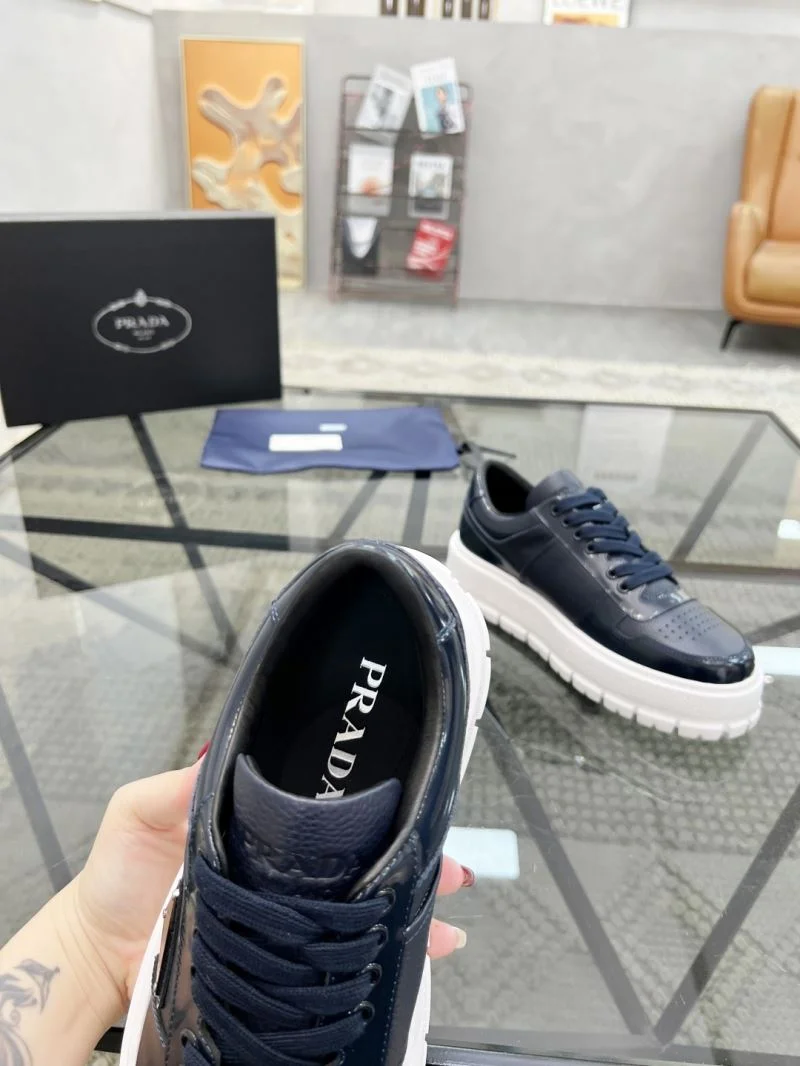 Prada Low Shoes HighQuality 33925