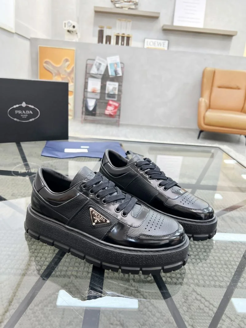 Lightweight Prada Low Shoes 33912