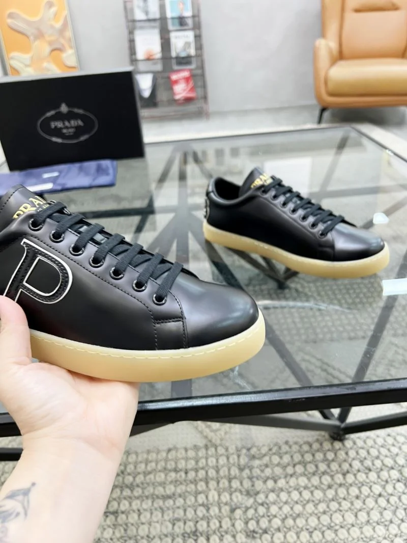 Prada Low Shoes WrinkleFree 33918