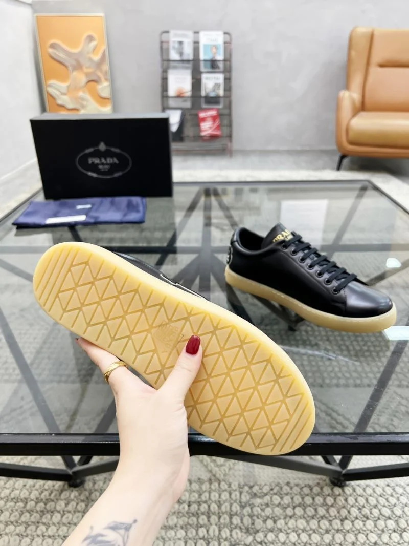 Prada Low Shoes WrinkleFree 33918