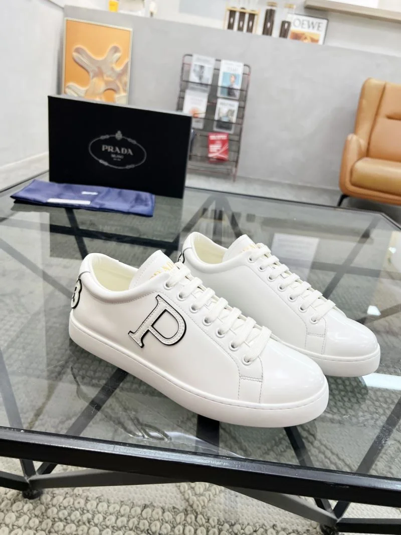 Prada Low Shoes EasyCare 33931