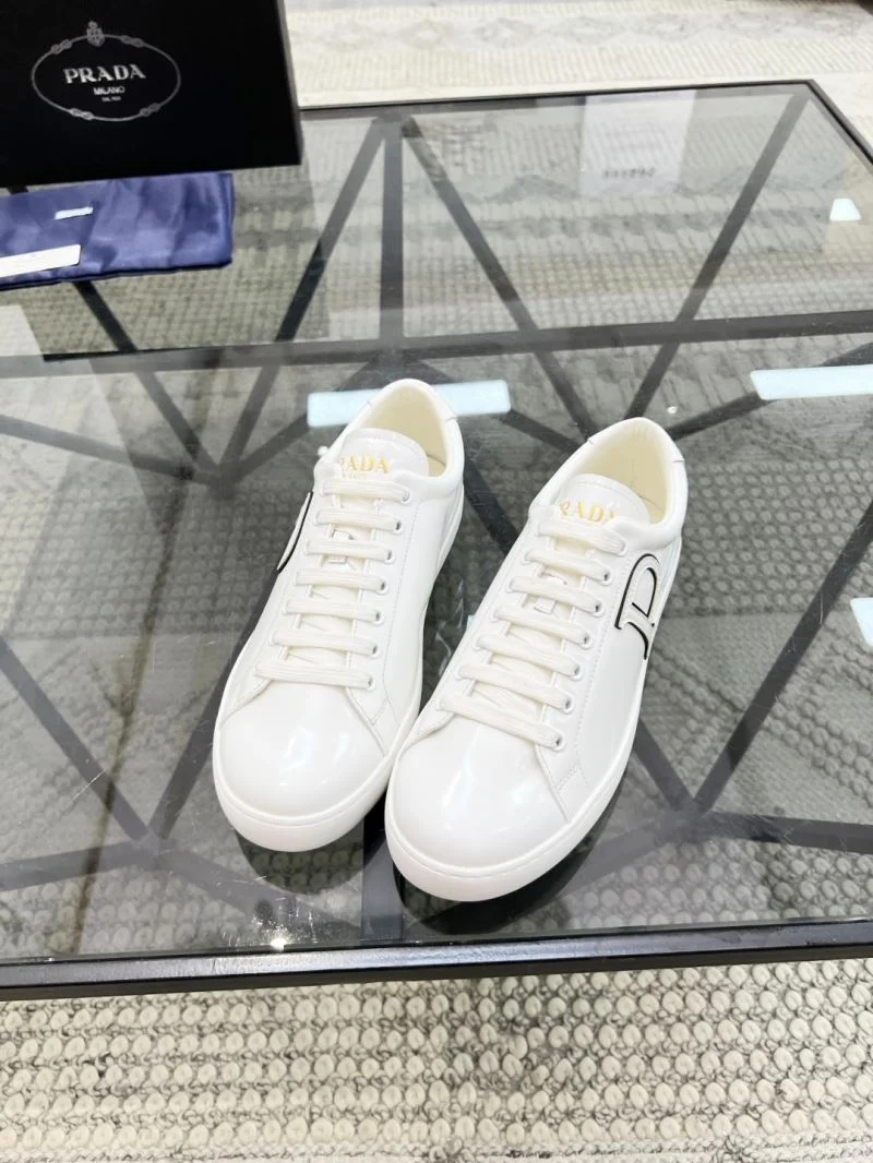 Prada Low Shoes EasyCare 33931