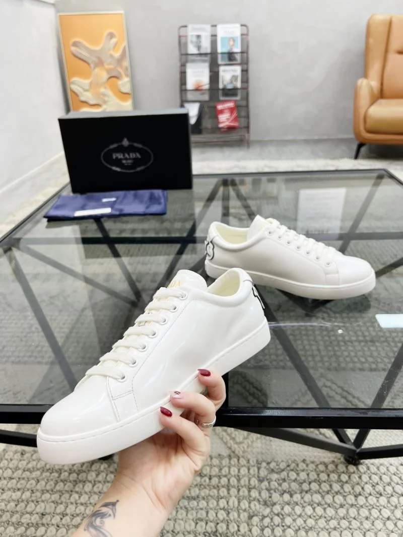 Prada Low Shoes EasyCare 33931