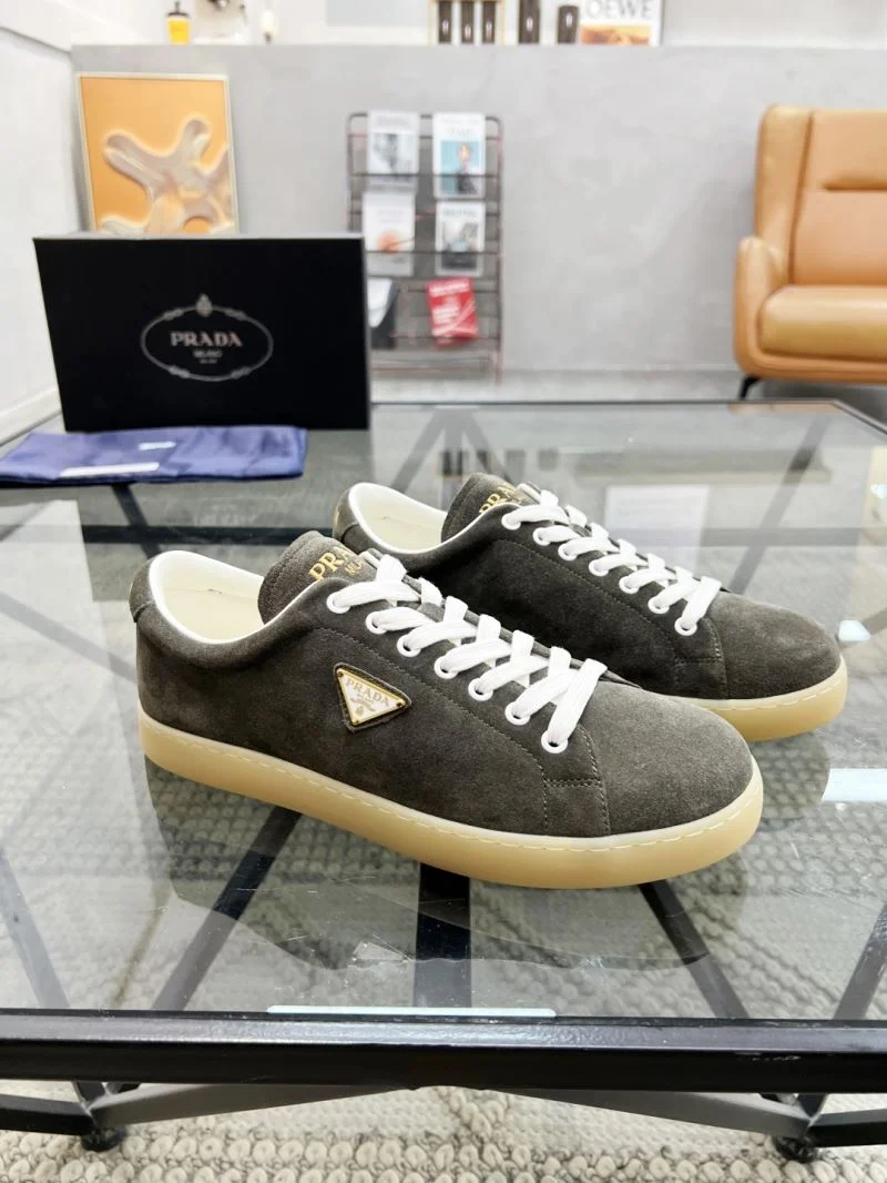 Prada Low Shoes EasyCare 33924