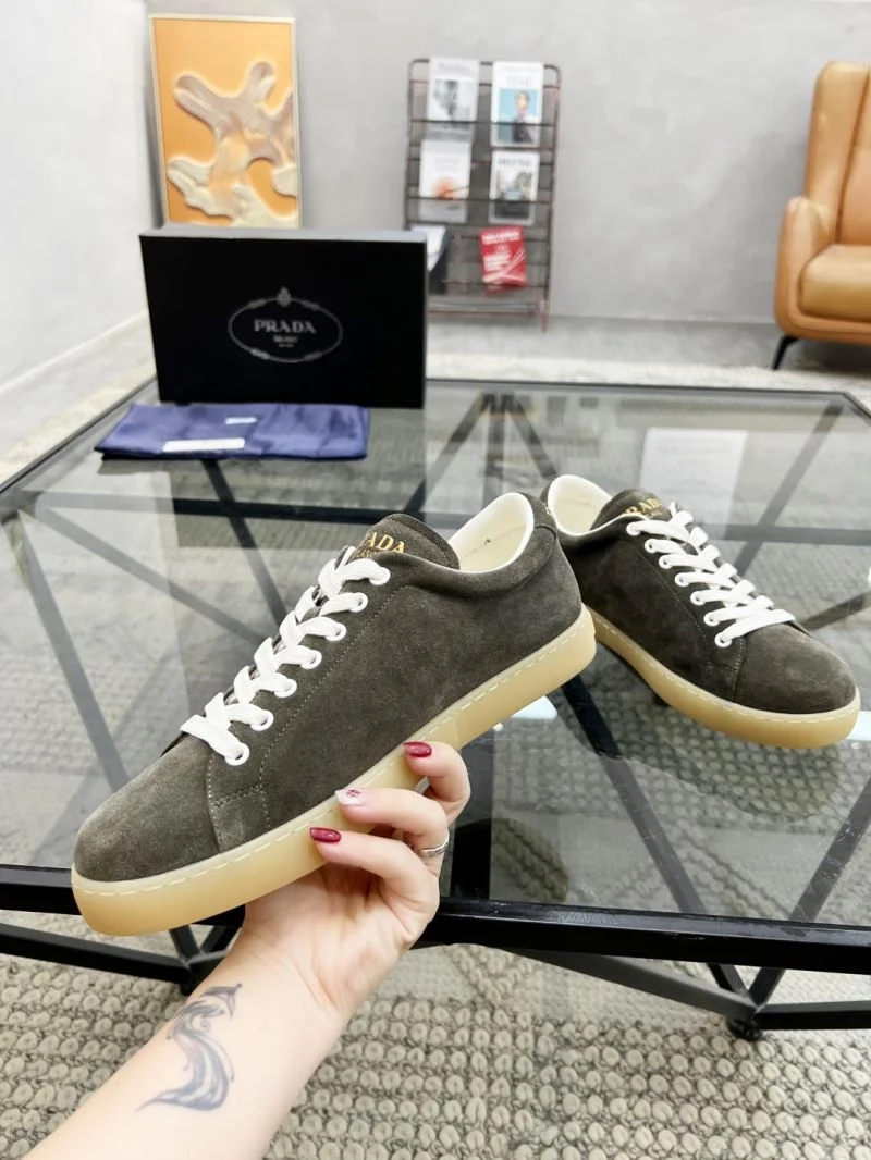 Prada Low Shoes EasyCare 33924