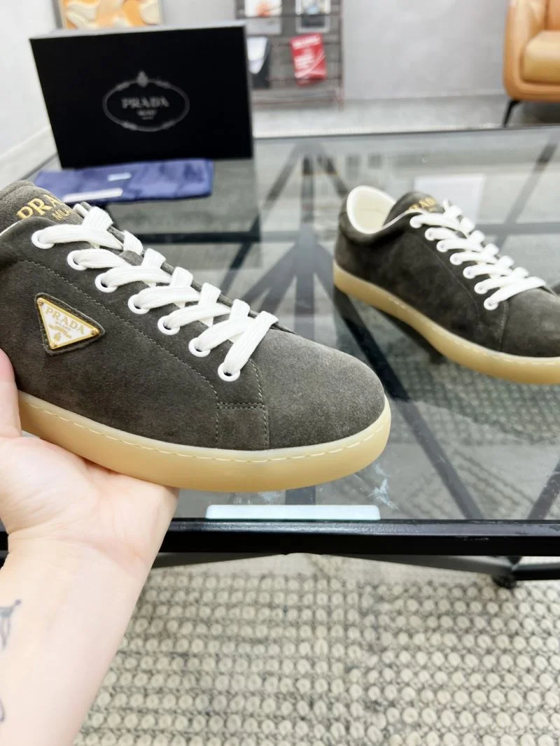 Prada Low Shoes EasyCare 33924