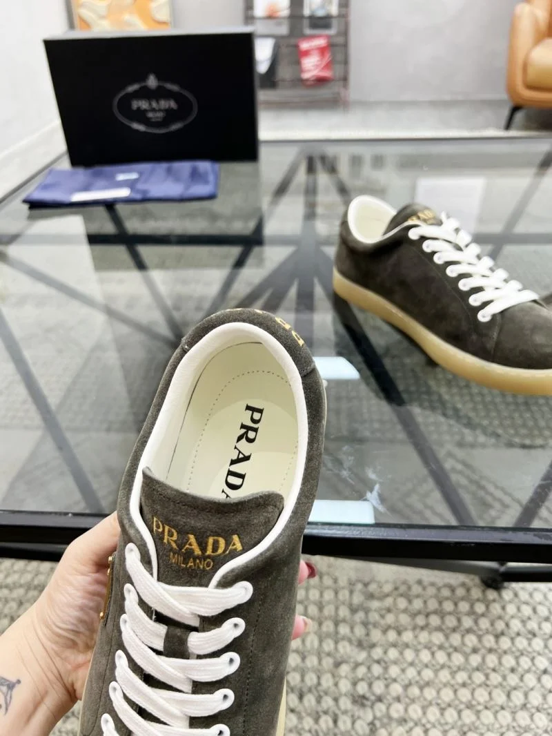 Prada Low Shoes EasyCare 33924