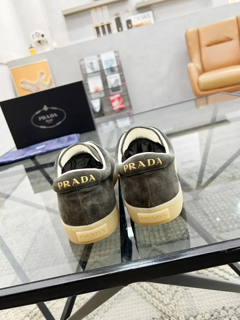Prada Low Shoes EasyCare 33924