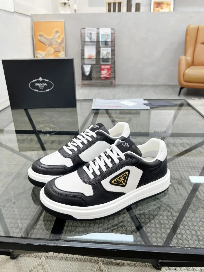 Stylish Prada Low Shoes 33919