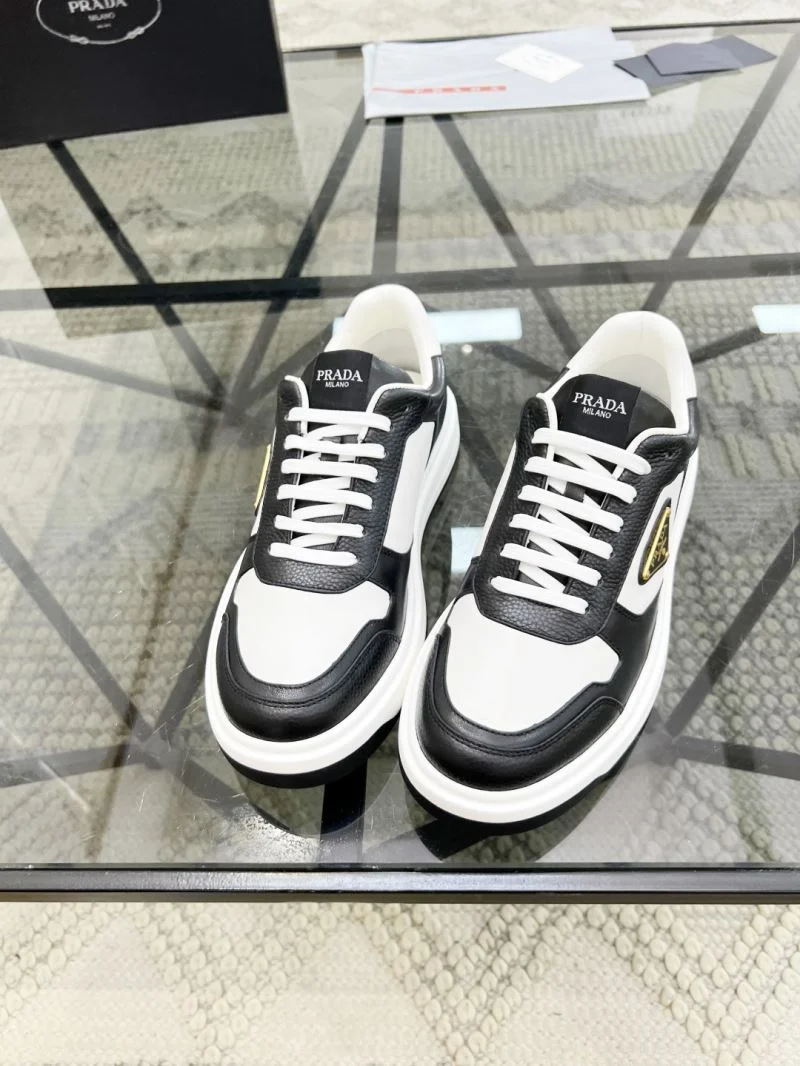 Stylish Prada Low Shoes 33919