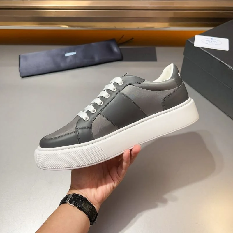 OdorResistant Prada Low Shoes 33917