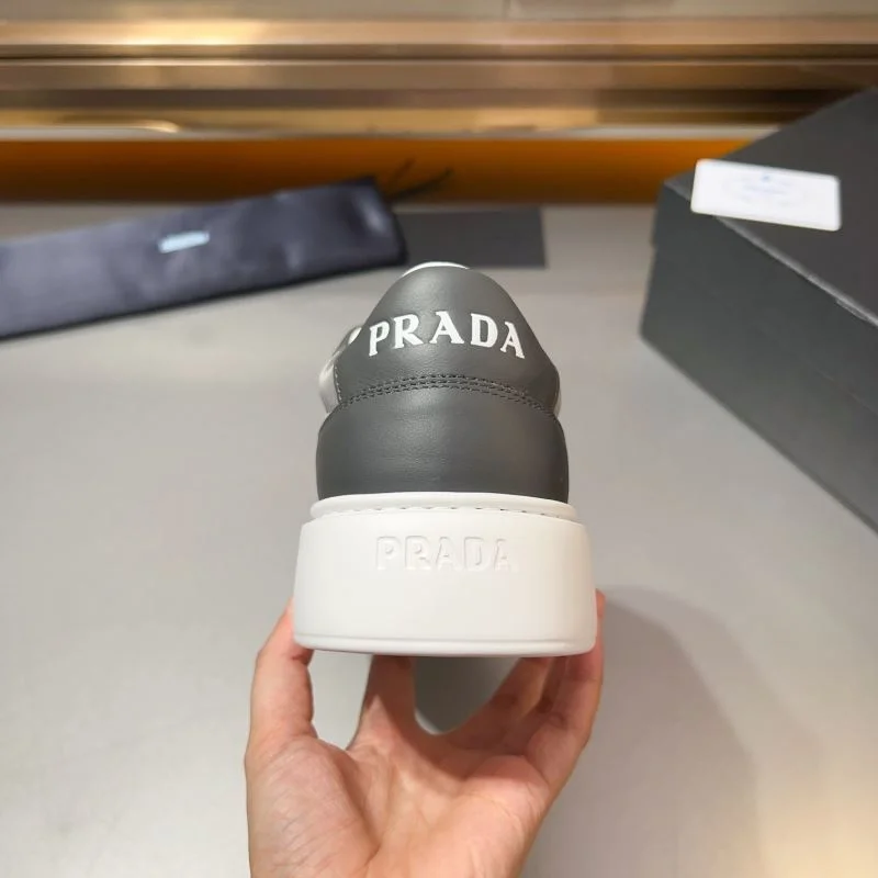 OdorResistant Prada Low Shoes 33917