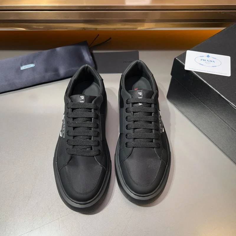 Prada Low Shoes TopPick 33909