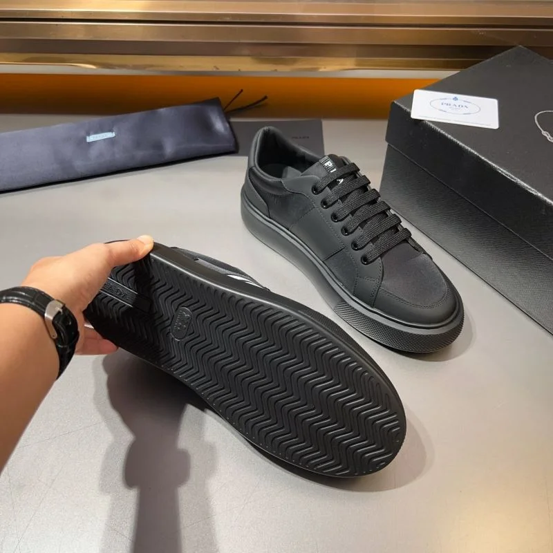 Prada Low Shoes TopPick 33909