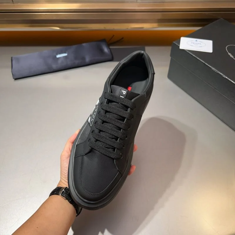 Prada Low Shoes TopPick 33909