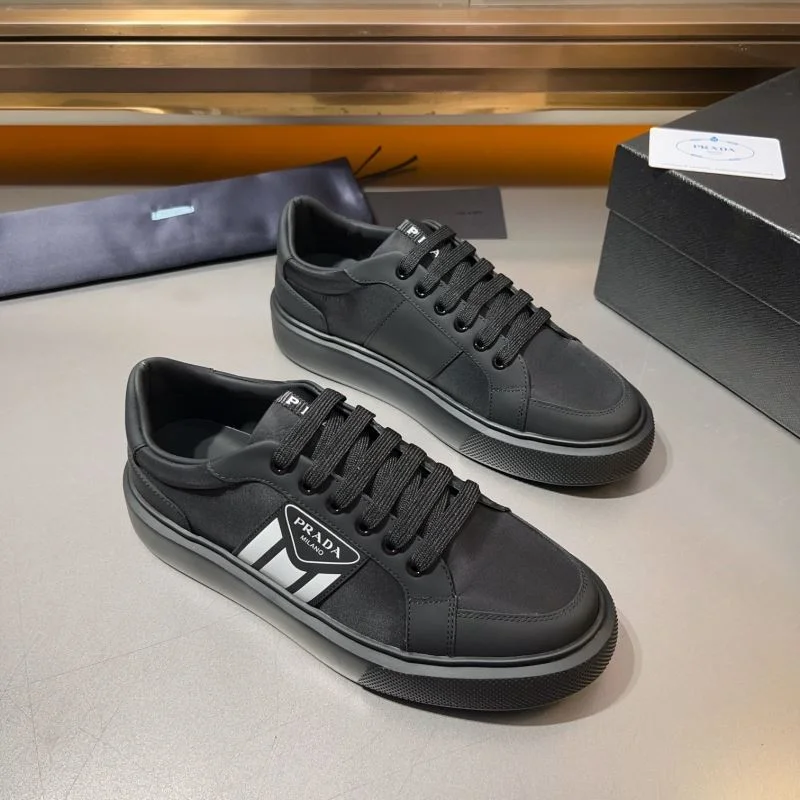 Prada Low Shoes TopPick 33909