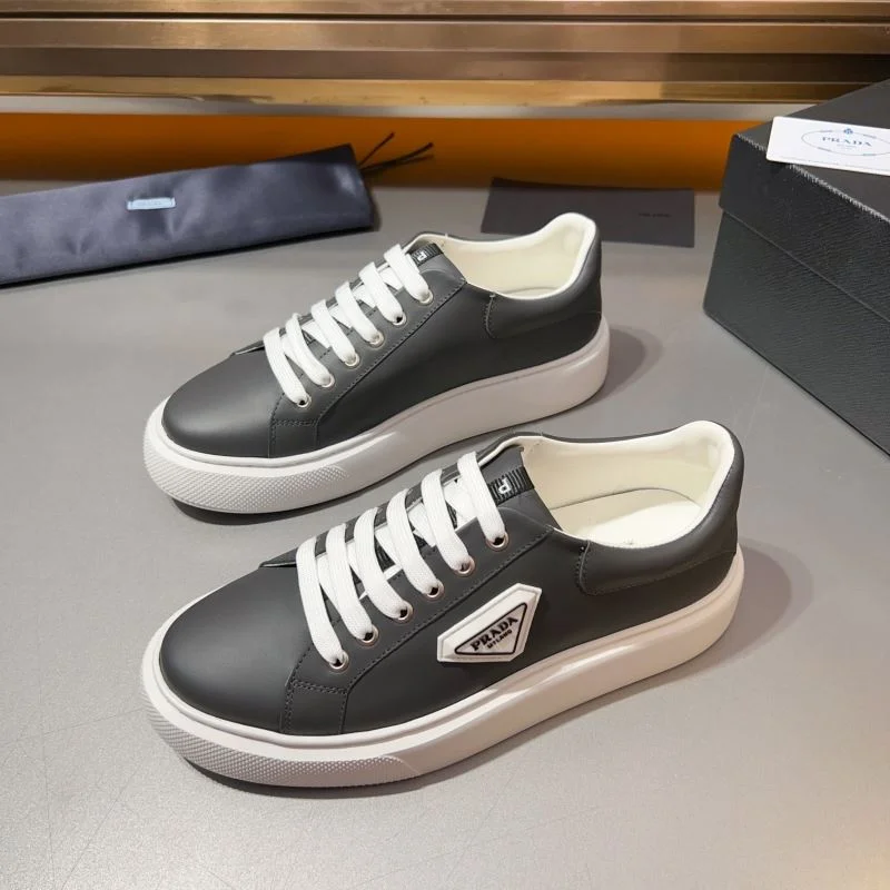 Prada Low Shoes OdorResistant 33905