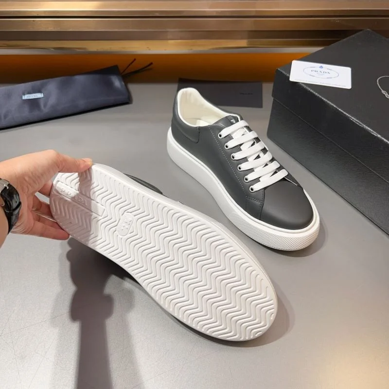 Prada Low Shoes OdorResistant 33905