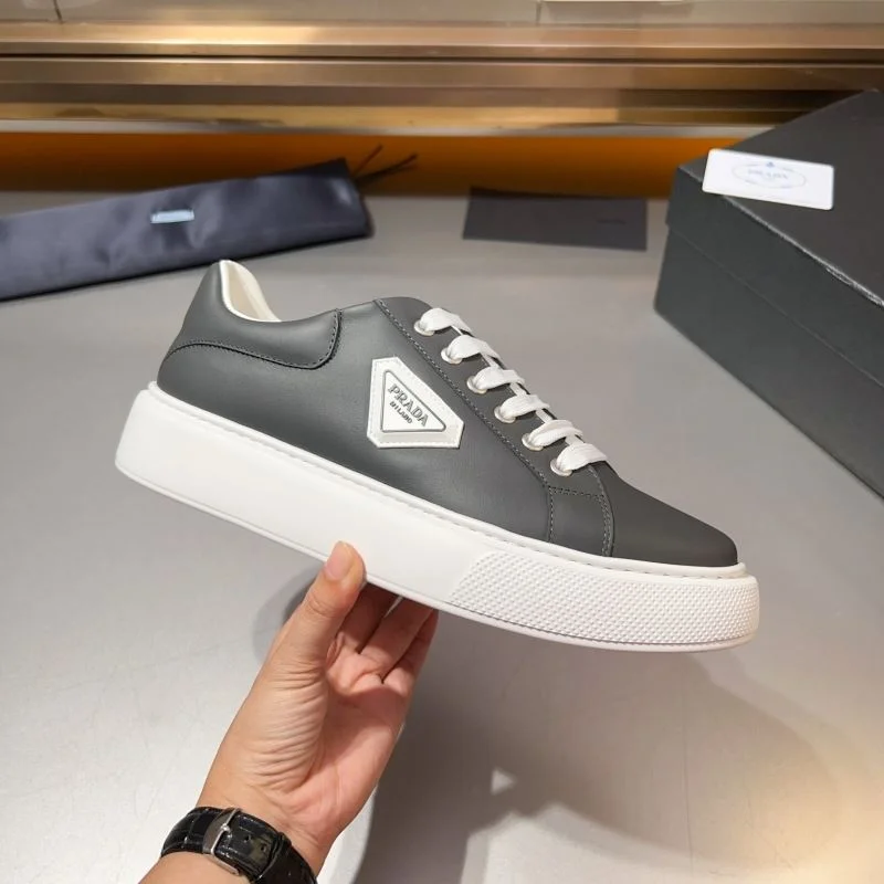 Prada Low Shoes OdorResistant 33905