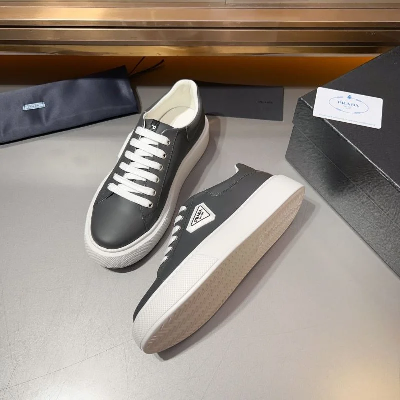 Prada Low Shoes OdorResistant 33905