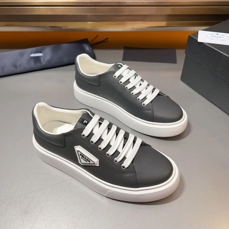 Prada Low Shoes OdorResistant 33905
