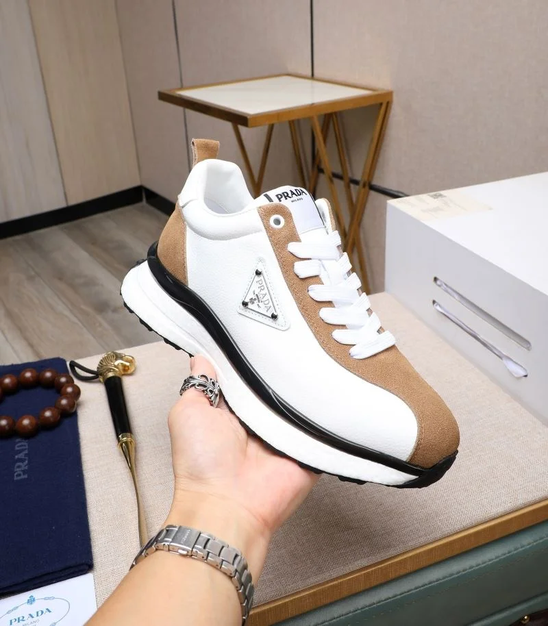 Compact Prada Low Shoes 33903