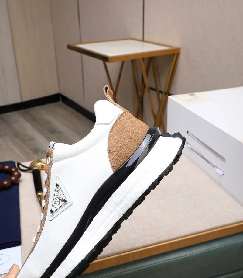 Compact Prada Low Shoes 33903