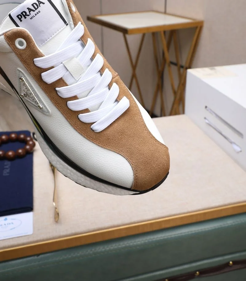 Compact Prada Low Shoes 33903