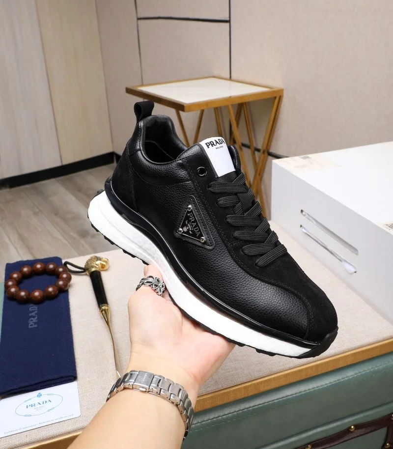 Efficient Prada Low Shoes 33902