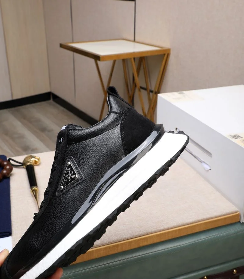 Efficient Prada Low Shoes 33902