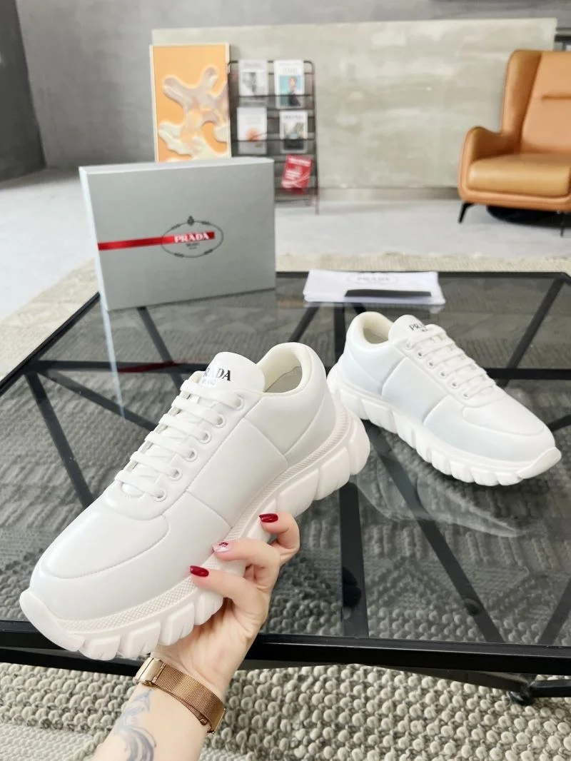 Modern Prada Low Shoes 33878