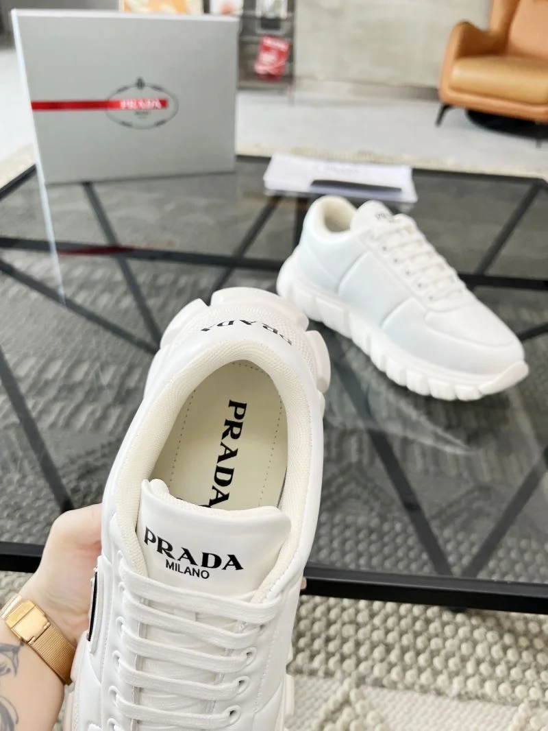 Modern Prada Low Shoes 33878